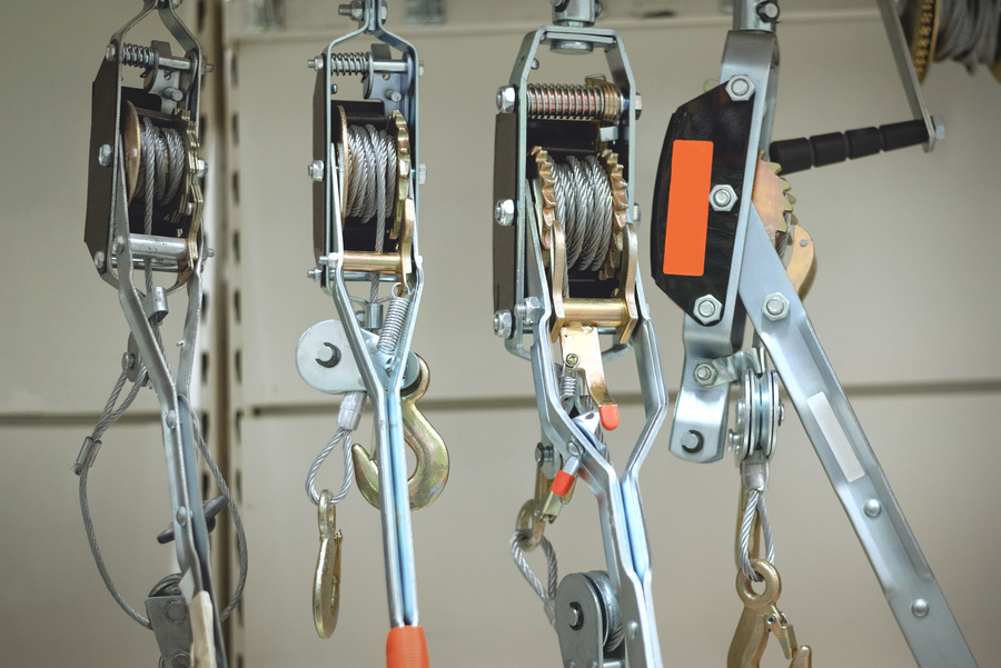 Hand Winch.
